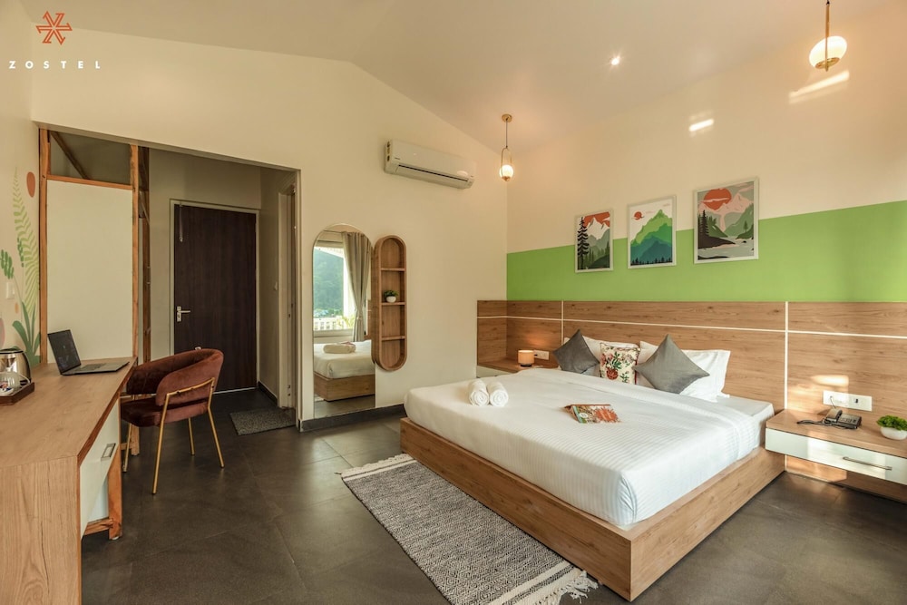 zostel plus rishikesh