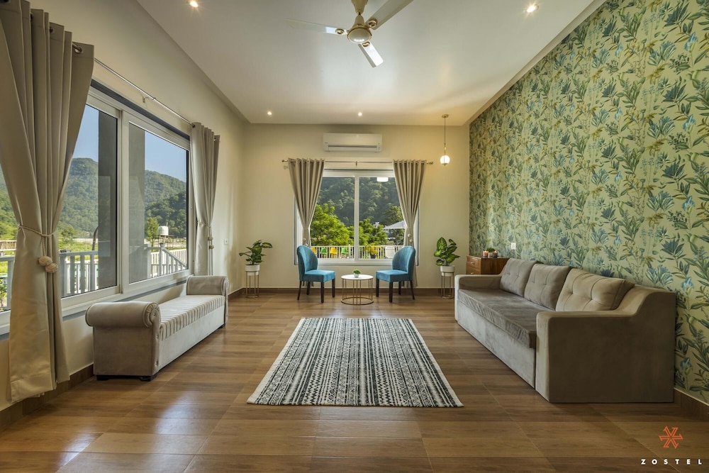 zostel plus rishikesh