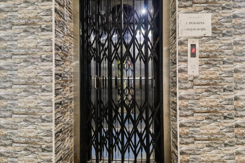 oyo flagship hotel amaravathi residency