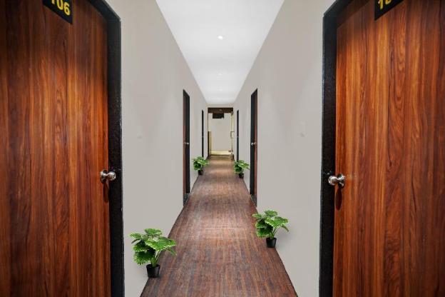 flagship nidhivan hotel and rooms