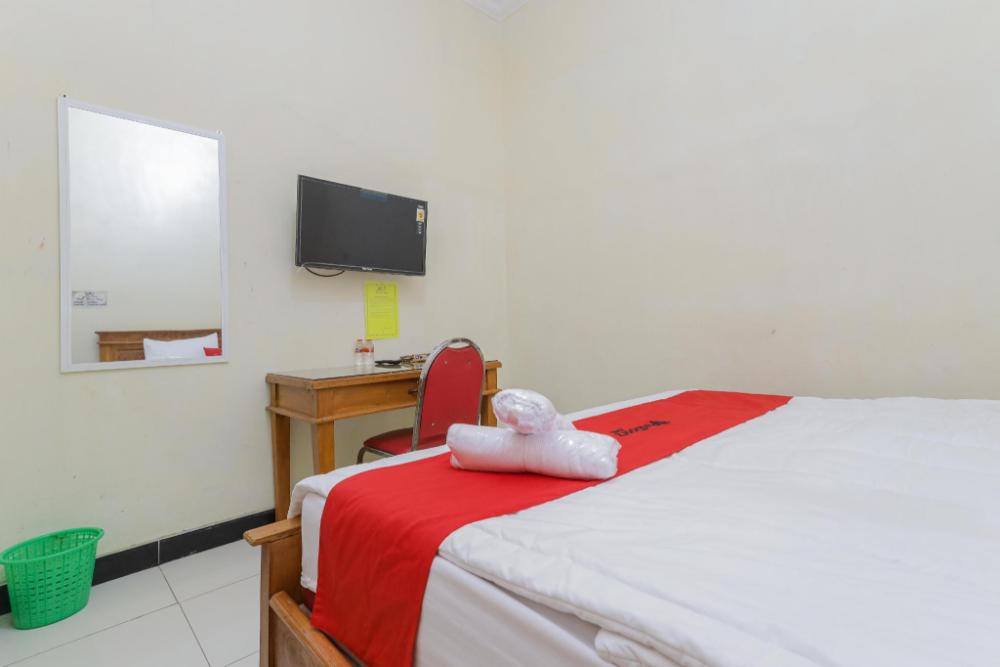 reddoorz syariah near alun alun pasuruan