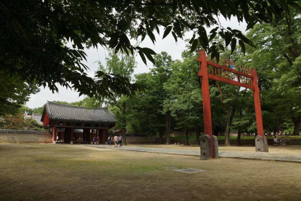 jeonju hanok maeul pungkyeong guest and hotel