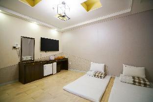 jeonju hanok maeul pungkyeong guest and hotel