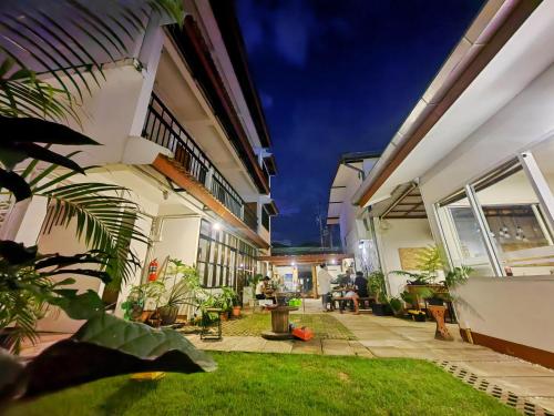 chiang mai gate house