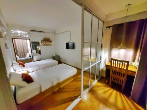 chiang mai gate house