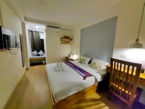 chiang mai gate house