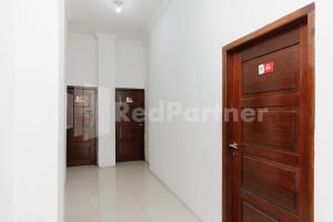 wisma nabila near masjid raya baiturrahman banda aceh redpartner