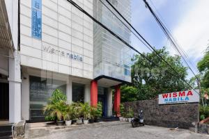 wisma nabila near masjid raya baiturrahman banda aceh redpartner