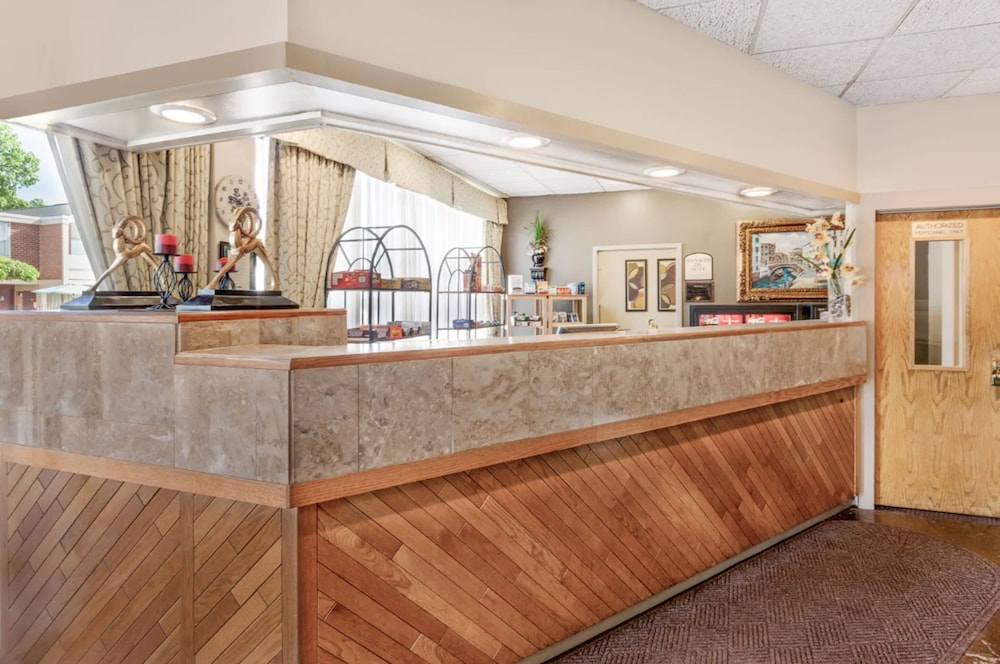 Travelodge By Wyndham Jackson,Jackson>>Detroit,2 star