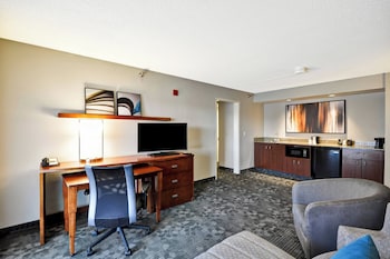 courtyard by marriott jacksonville airport