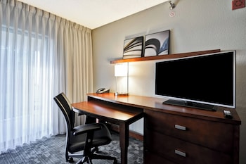 courtyard by marriott jacksonville airport