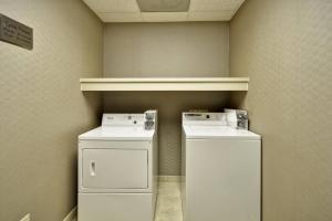 courtyard by marriott jacksonville airport