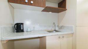 reddoorz plus near nakpil st taft avenue manila