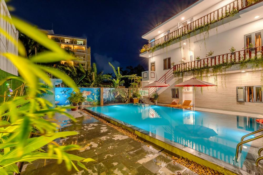 alley garden homestay hoi an