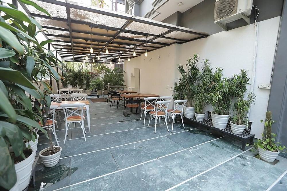 hotel the orchid tree