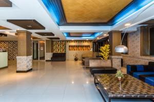 7q patong beach hotel