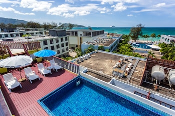 7q patong beach hotel