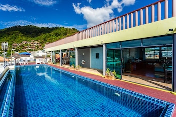 7q patong beach hotel