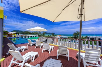 7q patong beach hotel