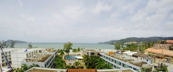 7q patong beach hotel
