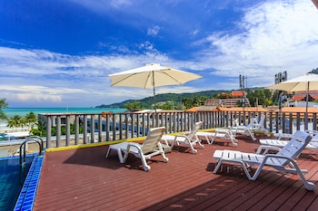 7q patong beach hotel
