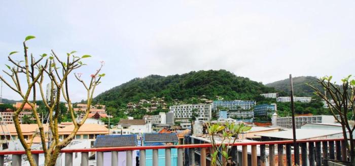 7q patong beach hotel