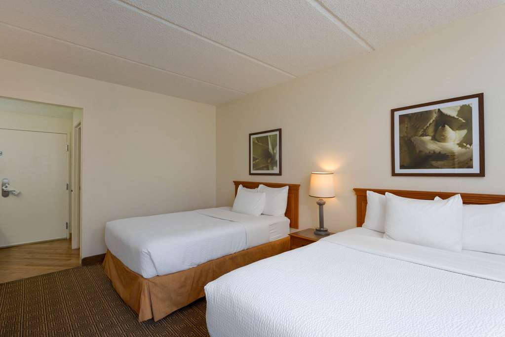 la quinta inn and suites by wyndham jacksonville mandarin
