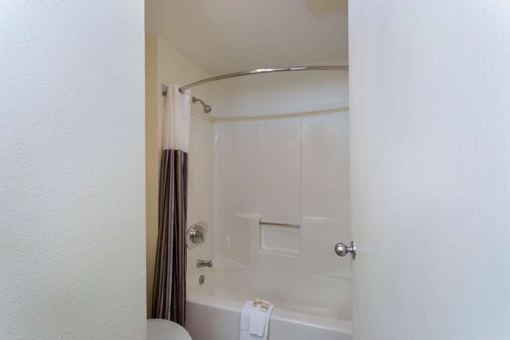 la quinta inn and suites by wyndham jacksonville mandarin