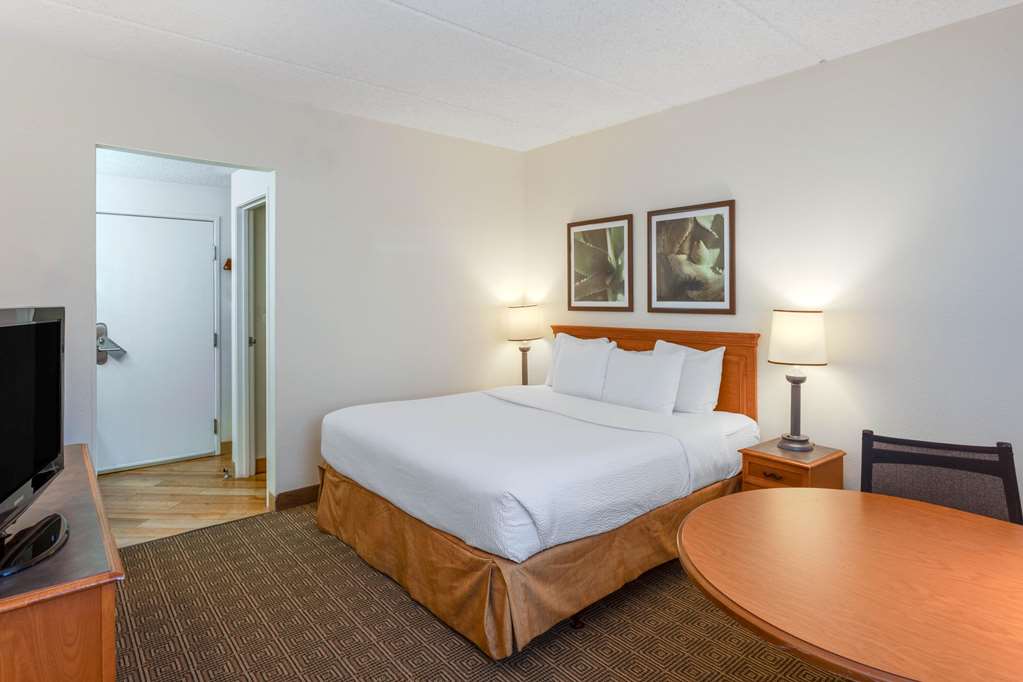 la quinta inn and suites by wyndham jacksonville mandarin