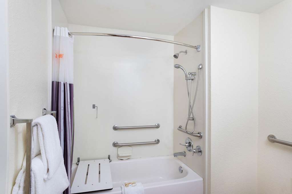 la quinta inn and suites by wyndham jacksonville mandarin