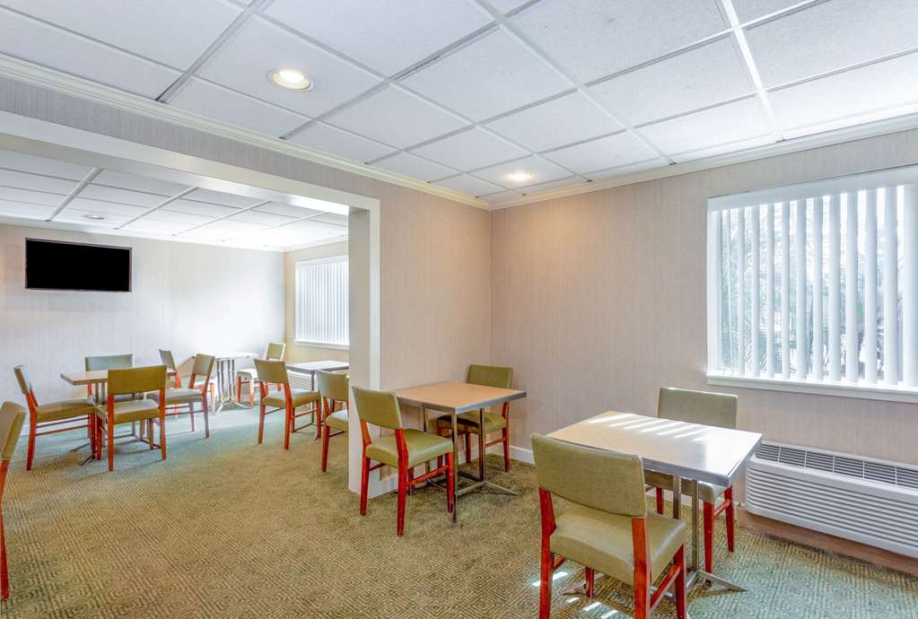 la quinta inn and suites by wyndham jacksonville mandarin