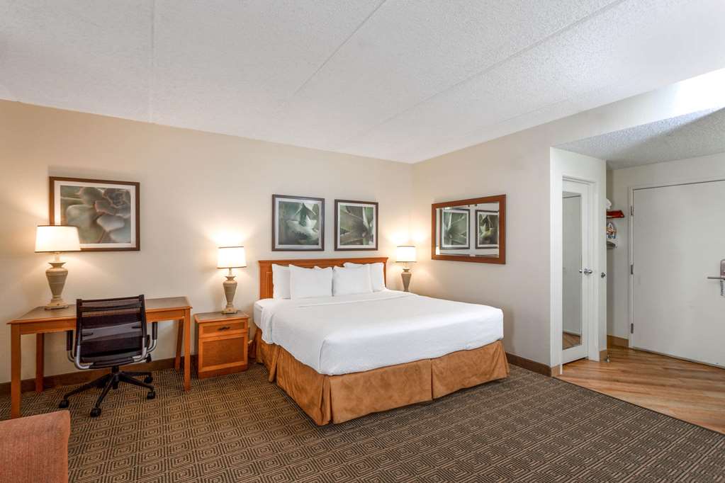 la quinta inn and suites by wyndham jacksonville mandarin