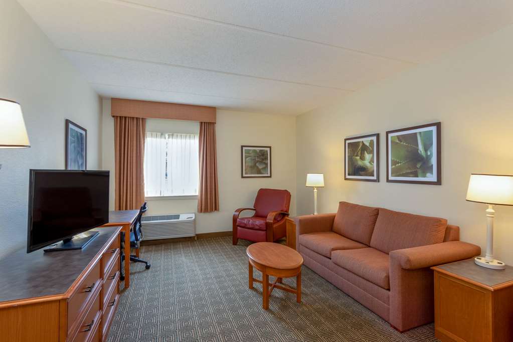 la quinta inn and suites by wyndham jacksonville mandarin