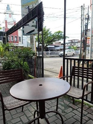 mottomo inn manado