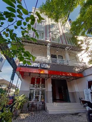 mottomo inn manado