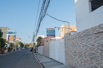 1 bed 1 bedroom apartment free wi fi sirena jumbo san isidro airport sqd