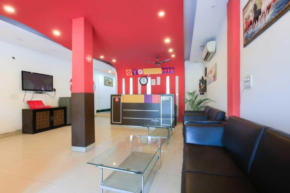 flagship delite hotel near leisure valley park