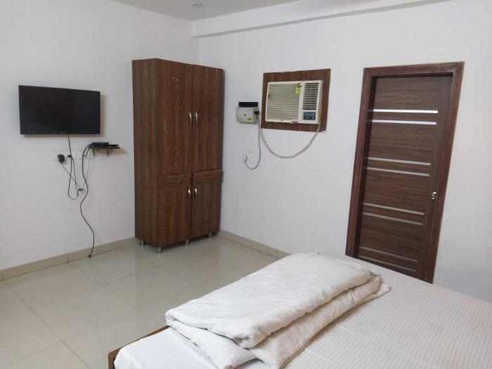 flagship delite hotel near leisure valley park