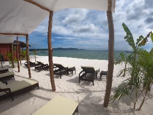 white sand ark resort