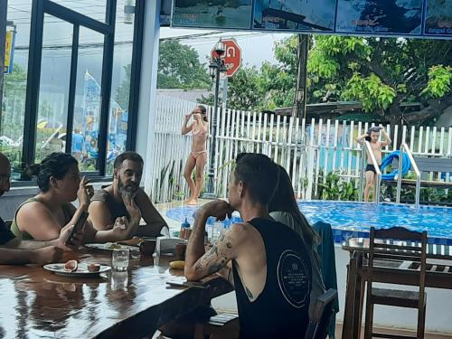 vang vieng sky mountain hotel