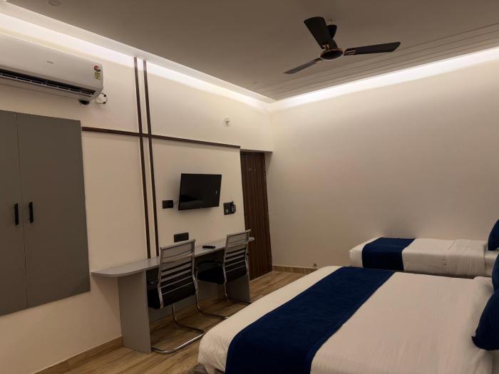 hotel taj way by jyoti villa