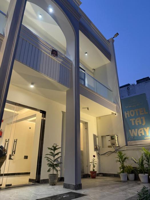 hotel taj way by jyoti villa