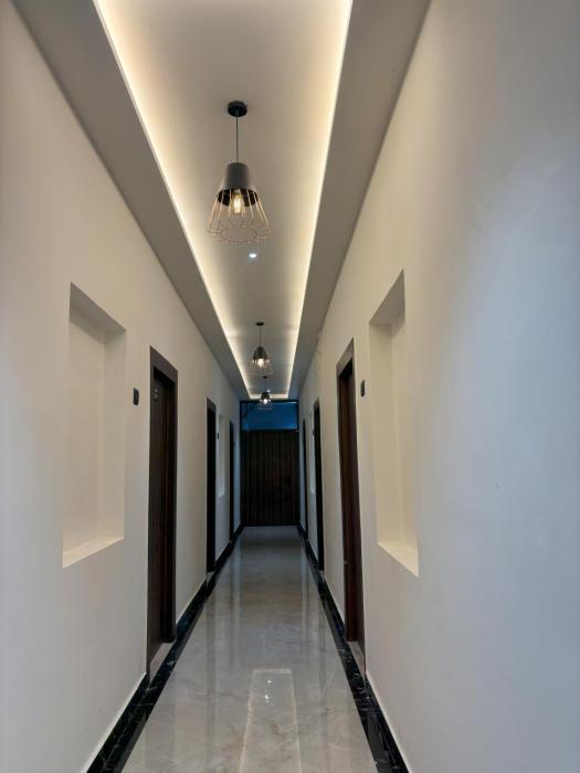 hotel taj way by jyoti villa