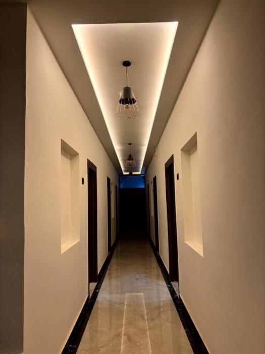 hotel taj way by jyoti villa