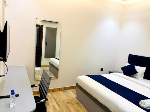 hotel taj way by jyoti villa