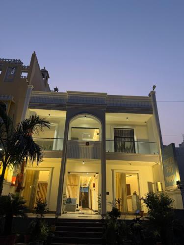 hotel taj way by jyoti villa