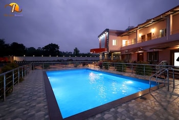 the lyca resorts near jog falls