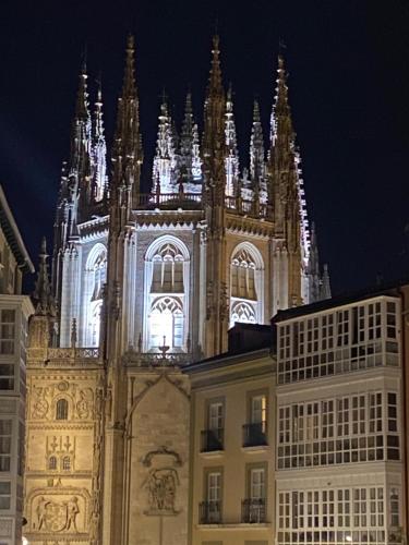 apartamentos la flora burgos