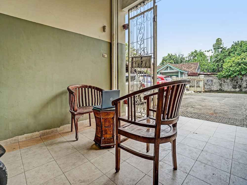 oyo 91873 nugraha kost