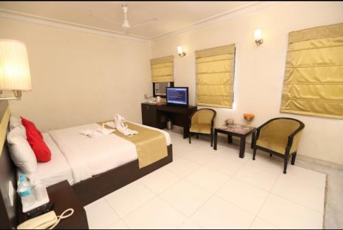 cozy shelter by saira